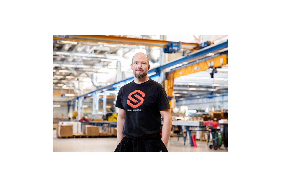 实干，致未来：安博起重机应用于瑞典特种型材制造商